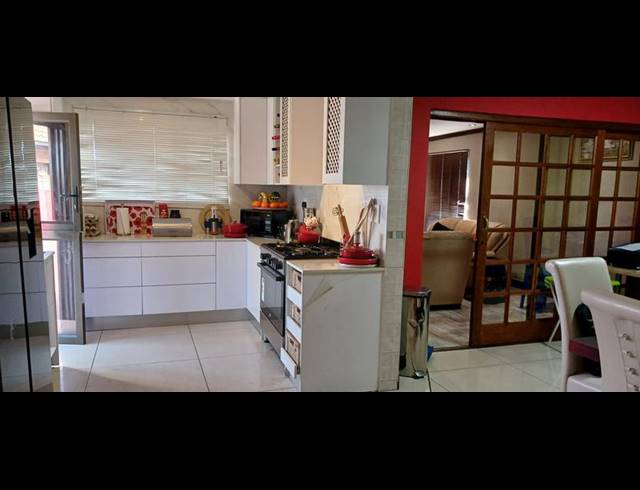 4 BEDROOM HOUSE FOR SALE IN CLAYVILLE